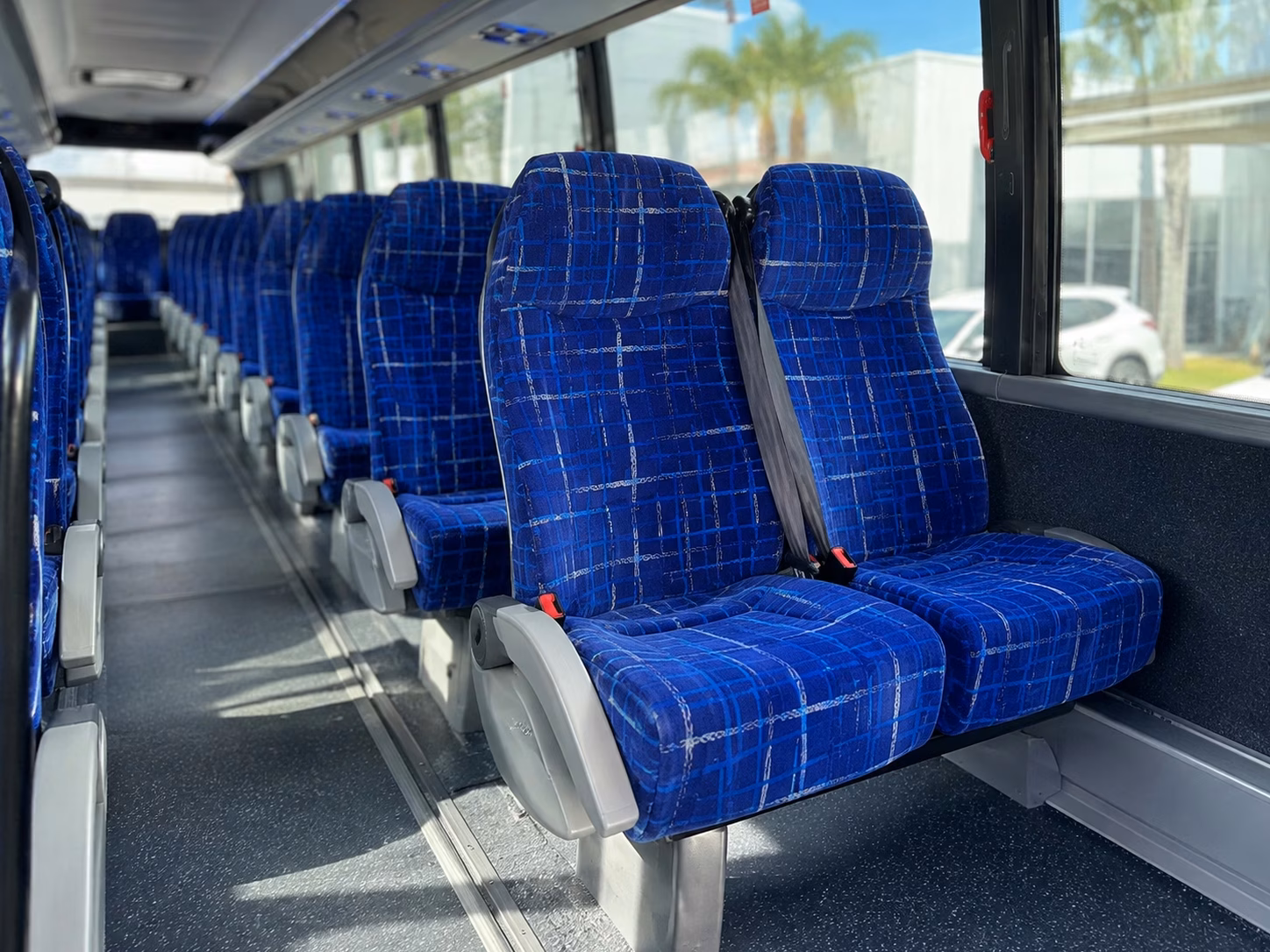 does the day of the week change what a bus costs in honolulu hawaii
