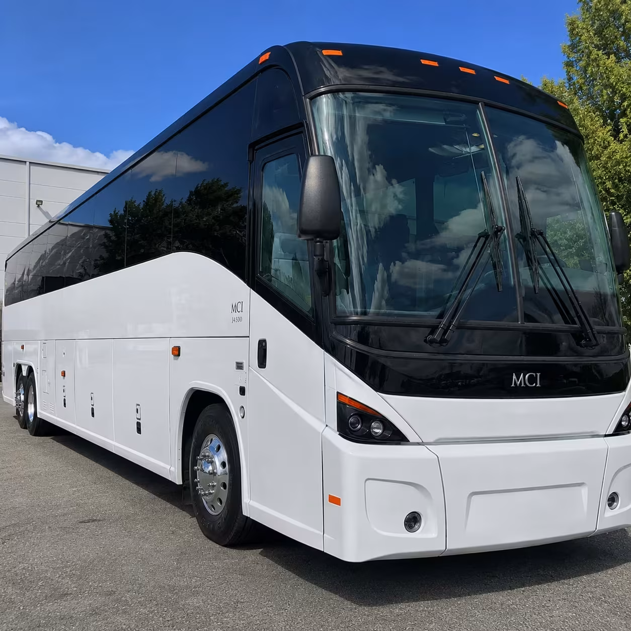 employee shuttles from kapolei and ewa beach to downtown honolulu