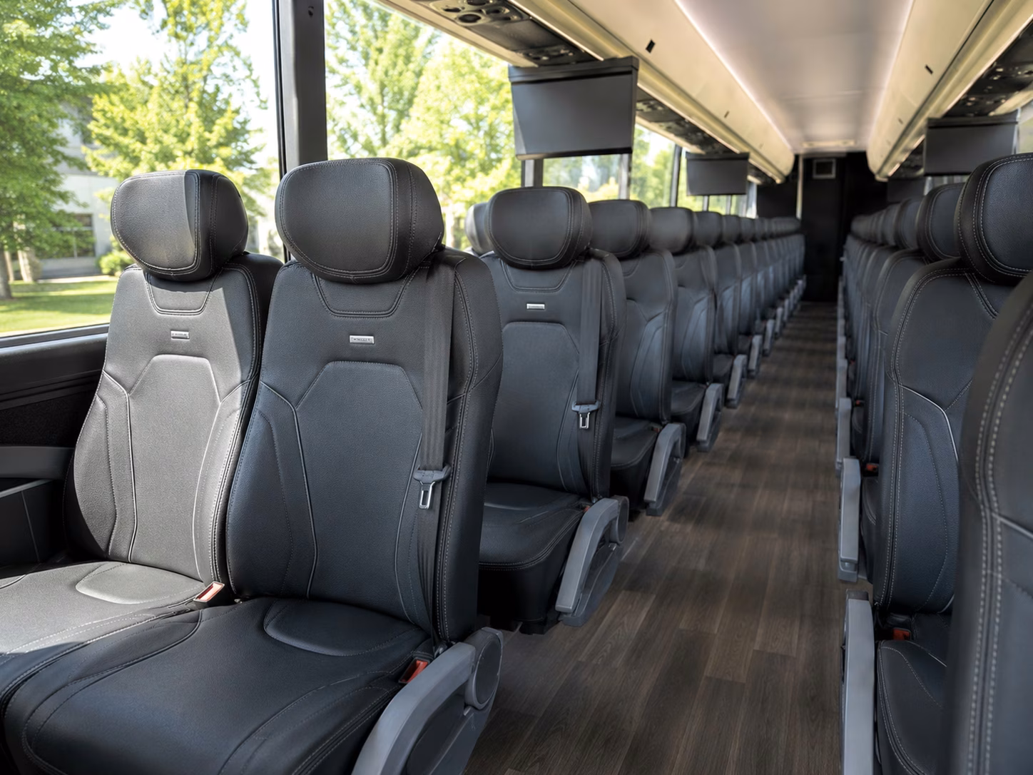 honolulu charter bus rentals for field trips and oahu group tours