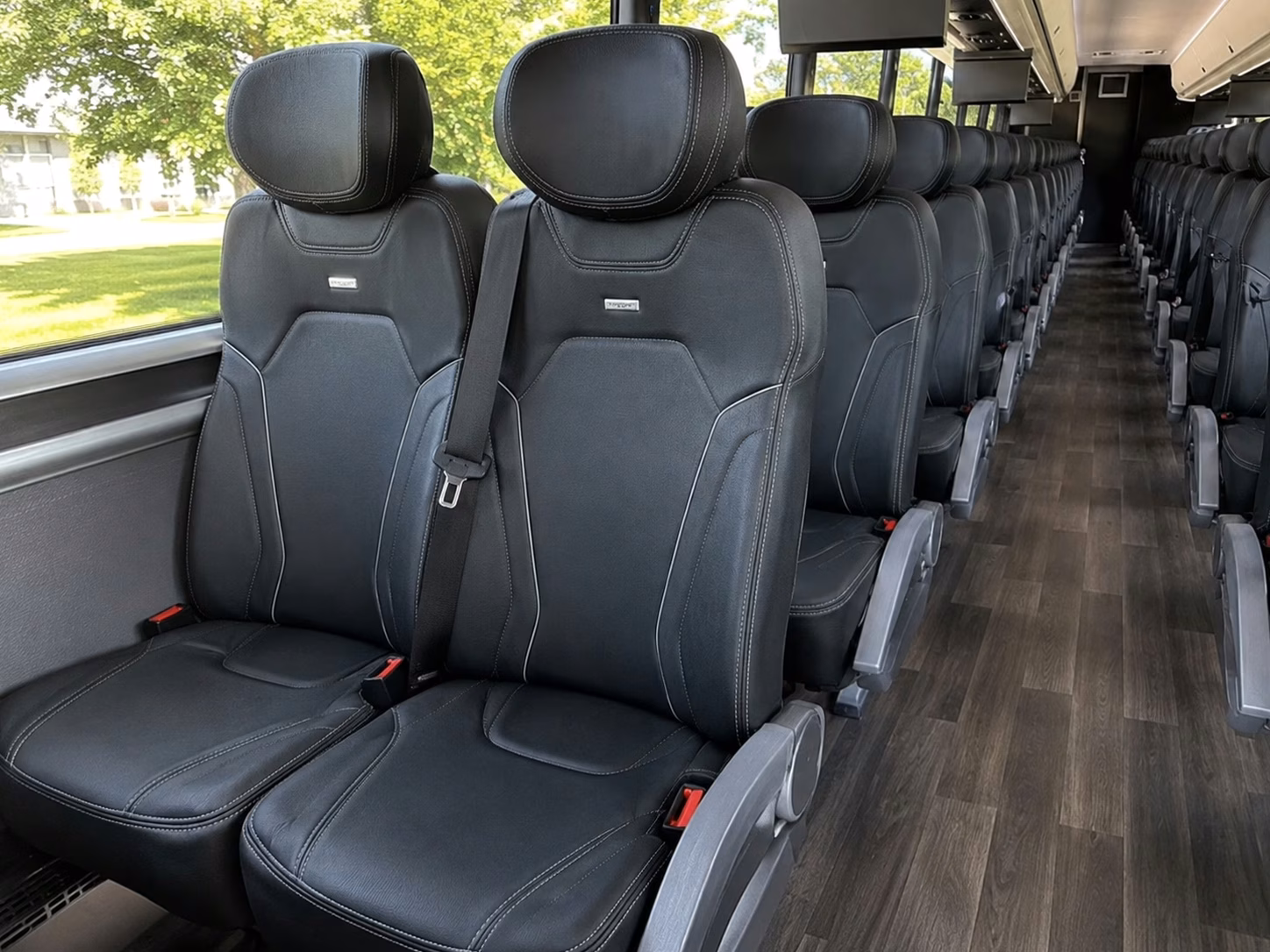 how time of year and seasonality affect honolulu charter bus prices